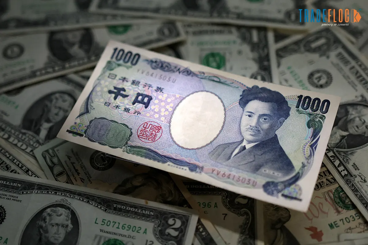 Yen Hits Nine-Month Low as U.S. Shutdown Nears End