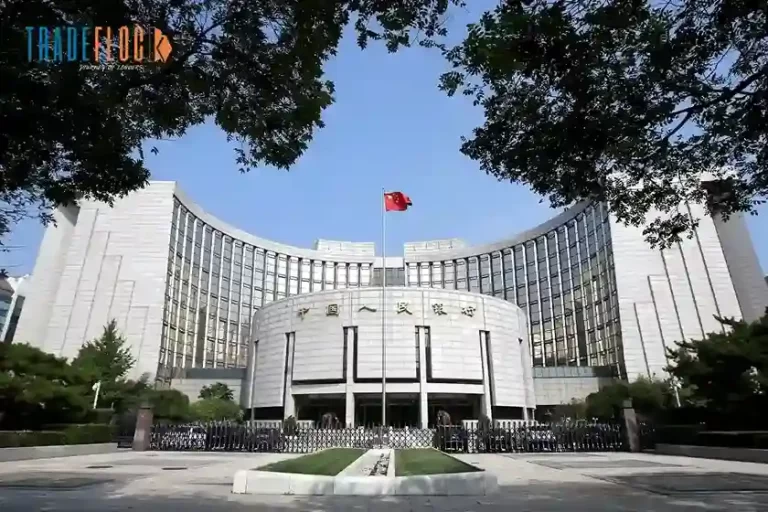 China Steps Up Credit Push to Support Economy